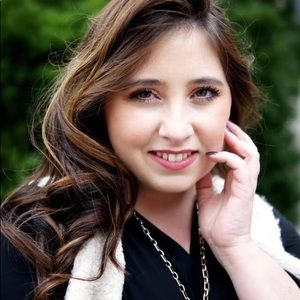 Meet your Posher, Mary claire